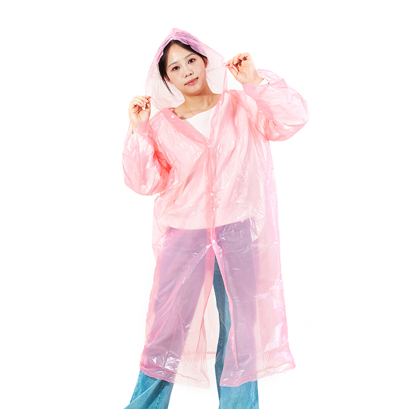 Impermeable desechable con parte delantera abierta